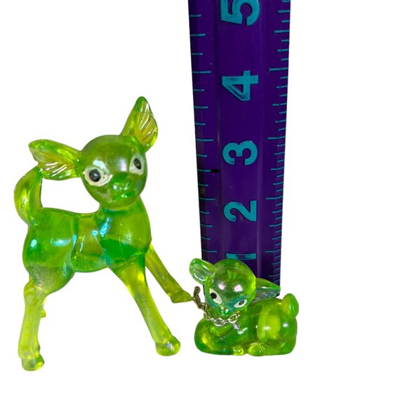 Vintage Lucite Mama Deer with Doe - Picture 3 of 4